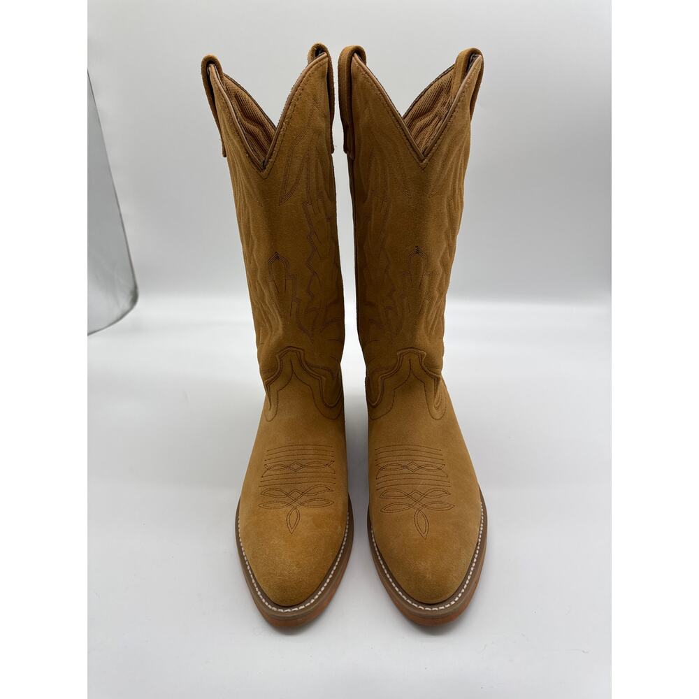 Men’s Brown Laredo Cowboy Boots. 68216 8 E W.‎ Jacksonville. Tan suede.